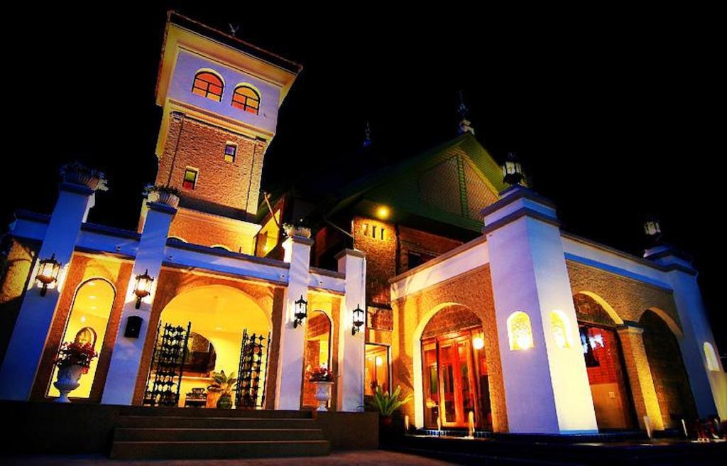 Hotel The Castle Čiang Mai Exteriér fotografie